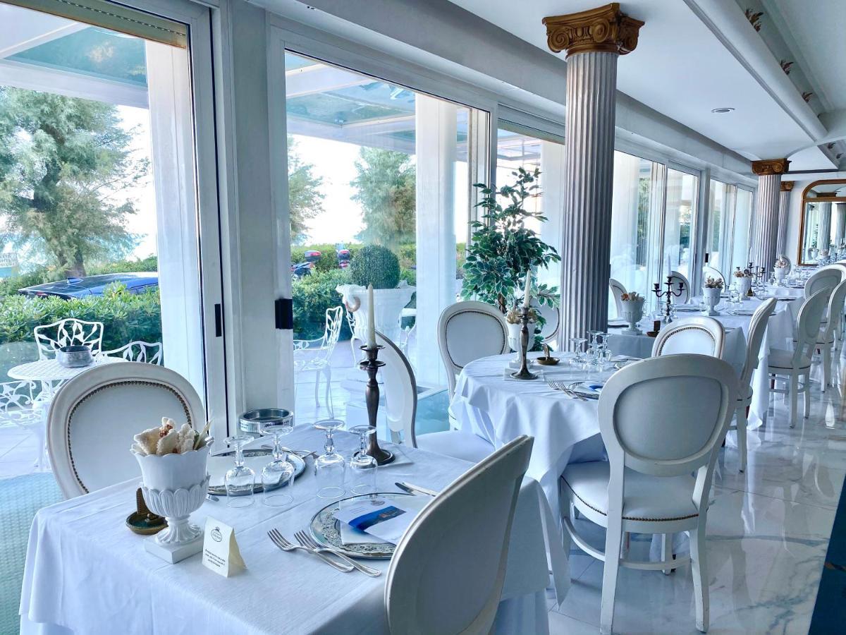 Grand Hotel Michelacci Gabicce Mare Exterior photo