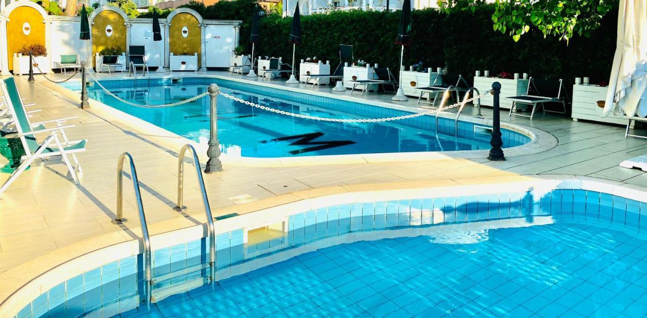 Grand Hotel Michelacci Gabicce Mare Exterior photo